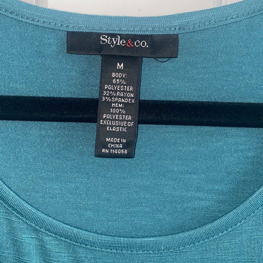 Style & Co blouse - Picture 3 of 4
